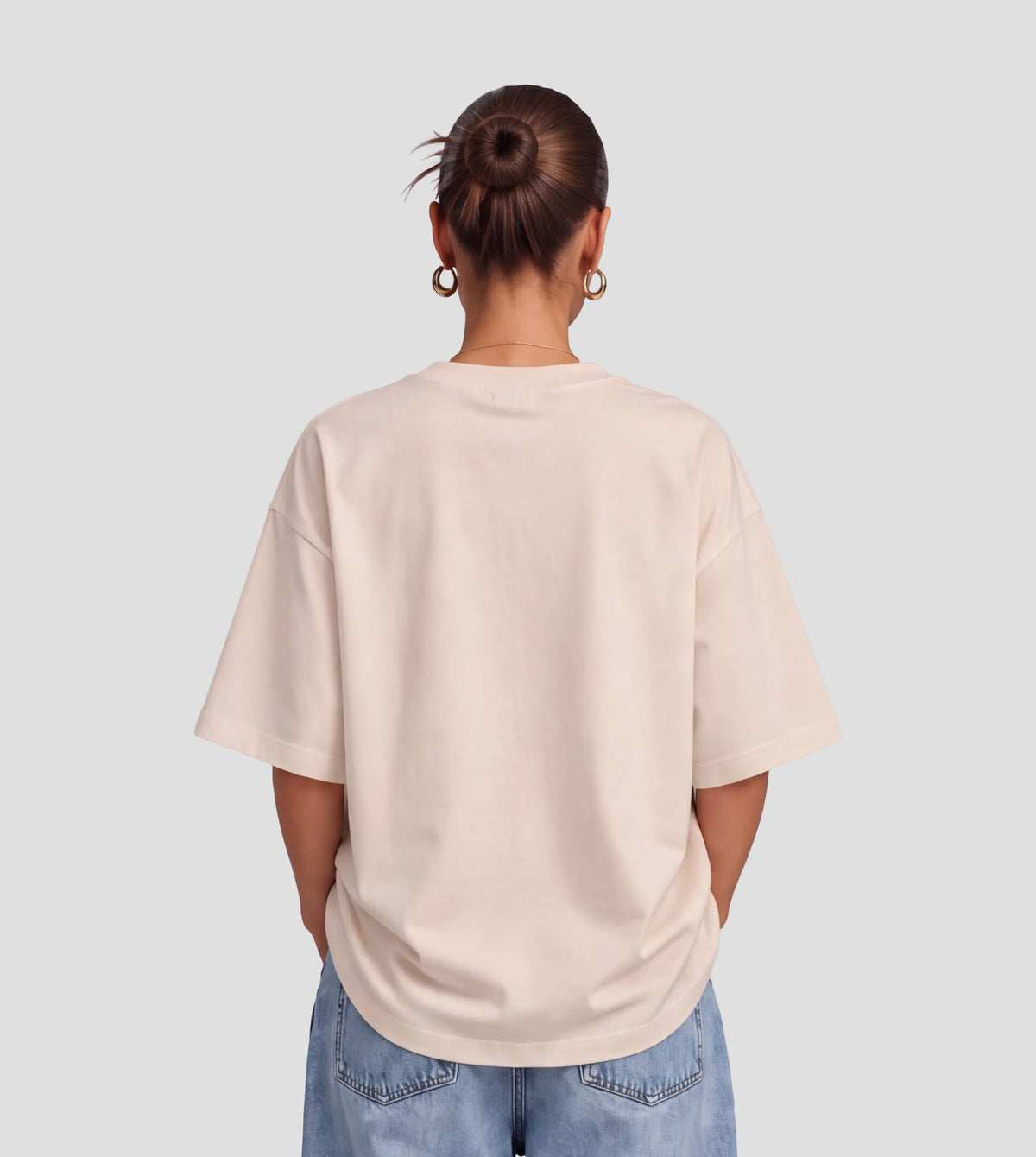 Liwa Calling – Oversized T-Shirt