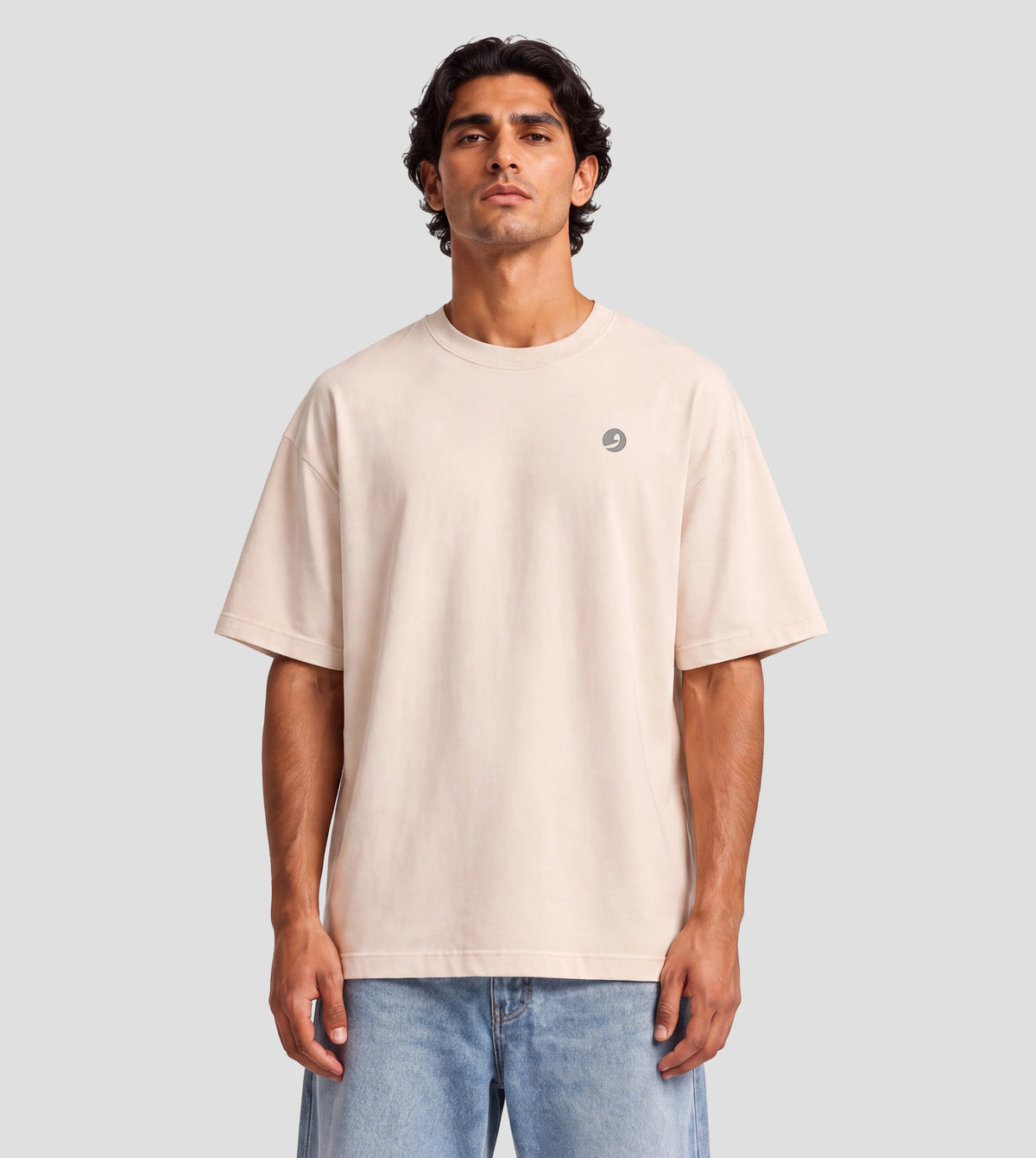 Wataniya Signature – Oversized T-Shirt